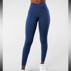 BuffBunny siren leggings in midnight navy